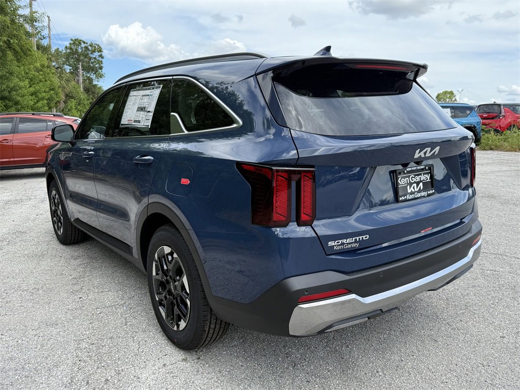 New 2026 Kia Sorento S w/ S Panoramic Sunroof Package image 5
