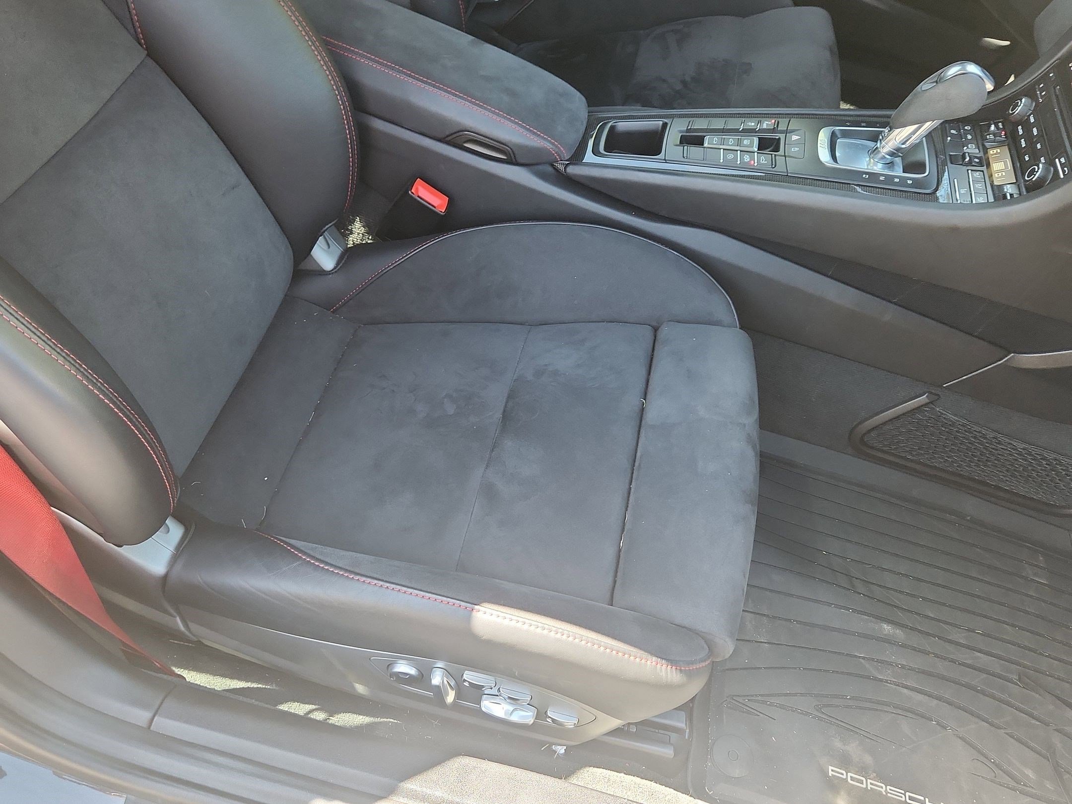 Used 2019 Porsche 911 Carrera GTS RWD image 26
