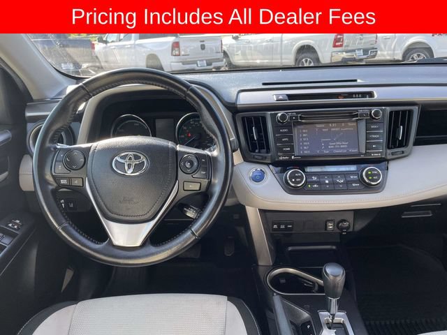 Used 2017 Toyota RAV4 XLE AWD/4WD image 15