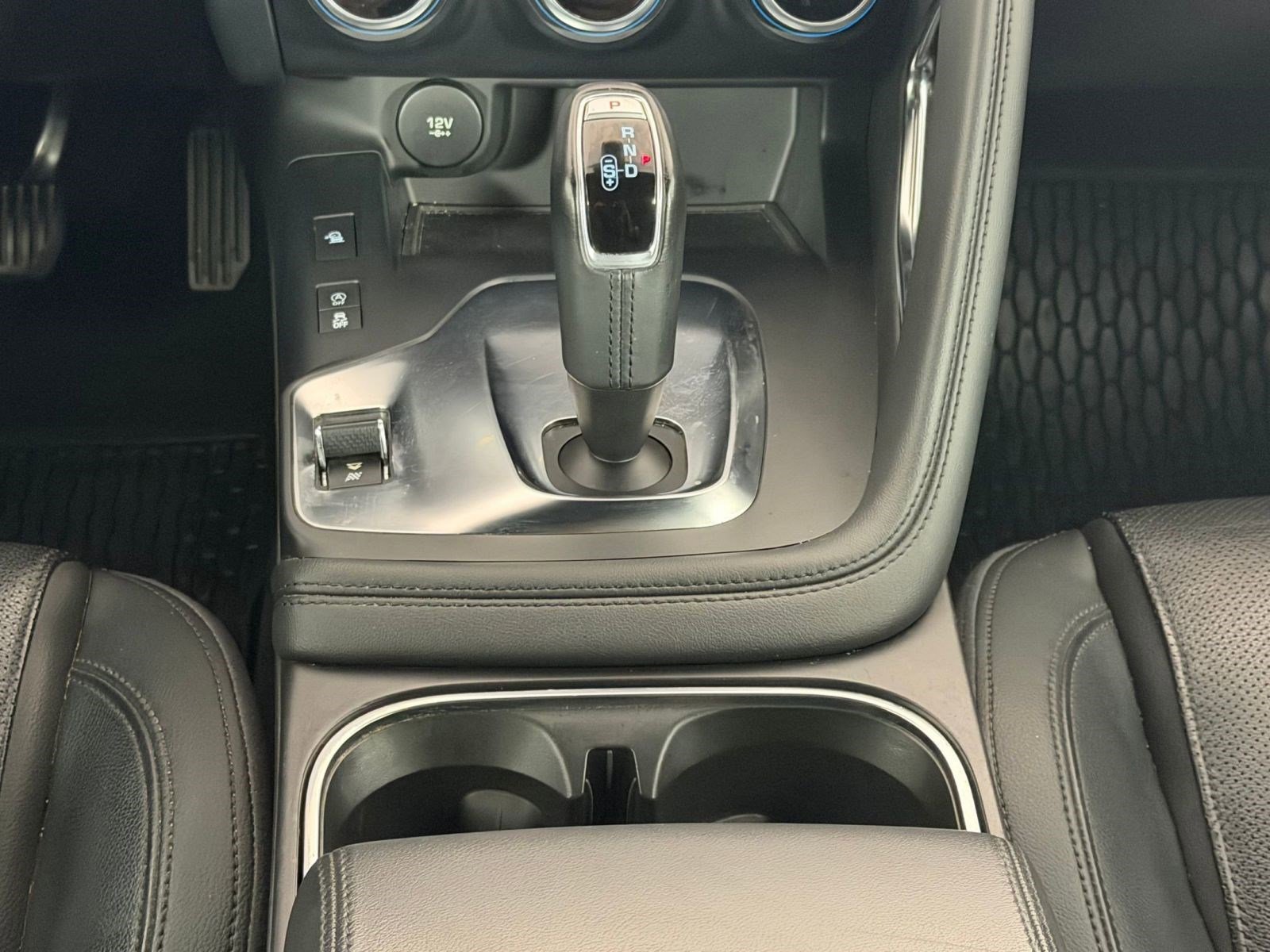 Used 2020 Jaguar E-PACE SE image 18