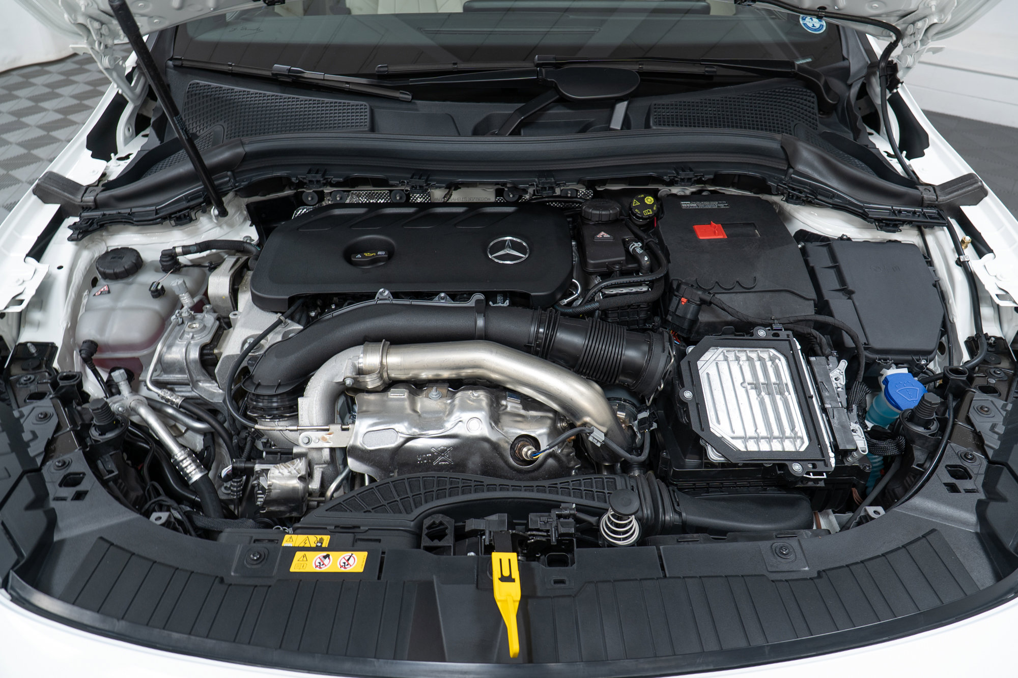 Used 2025 Mercedes-Benz GLA 250 4MATIC image 9