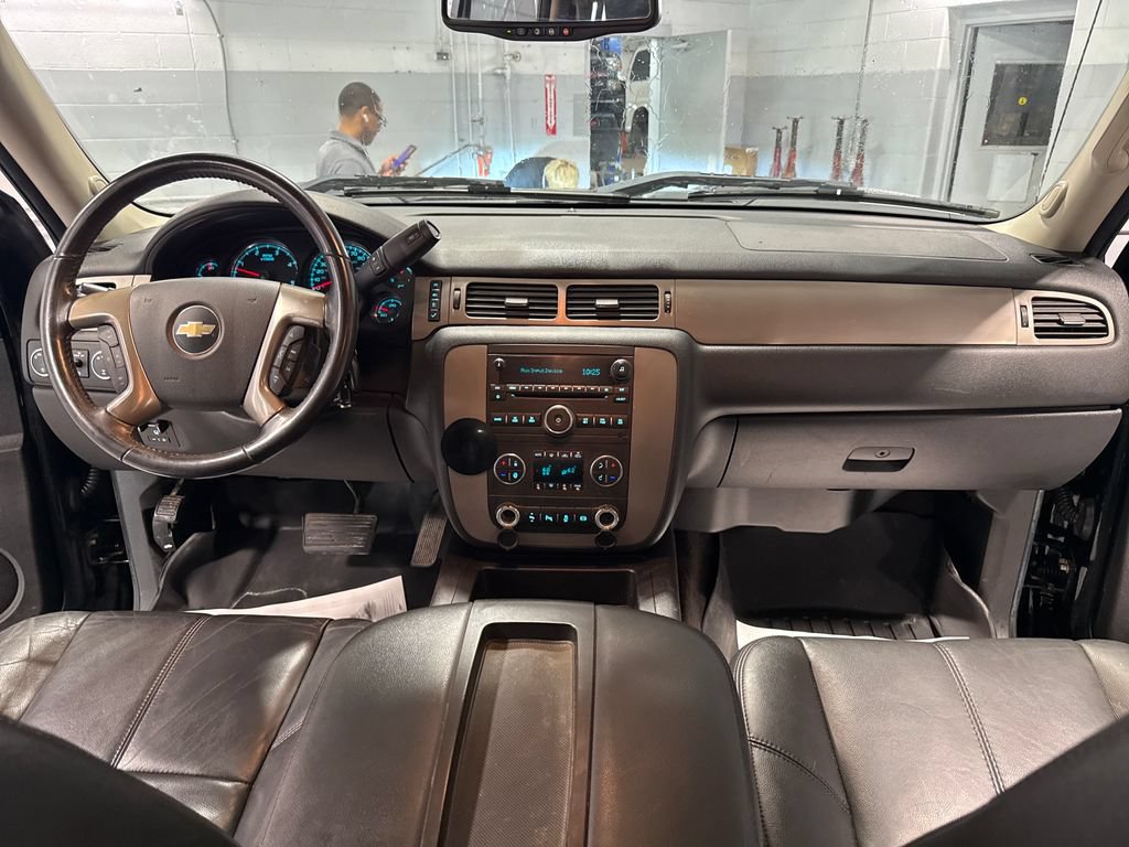 Used 2014 Chevrolet Silverado 2500 LTZ w/ LTZ Plus Package AWD/4WD image 33