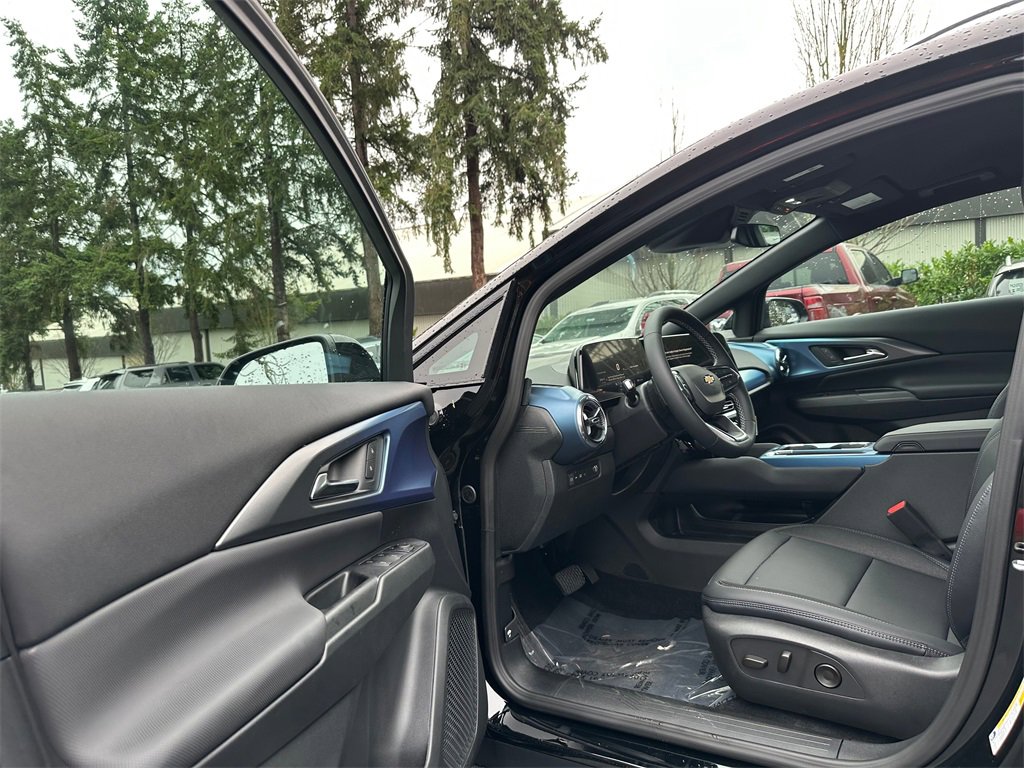 New 2026 Chevrolet Equinox EV LT image 20