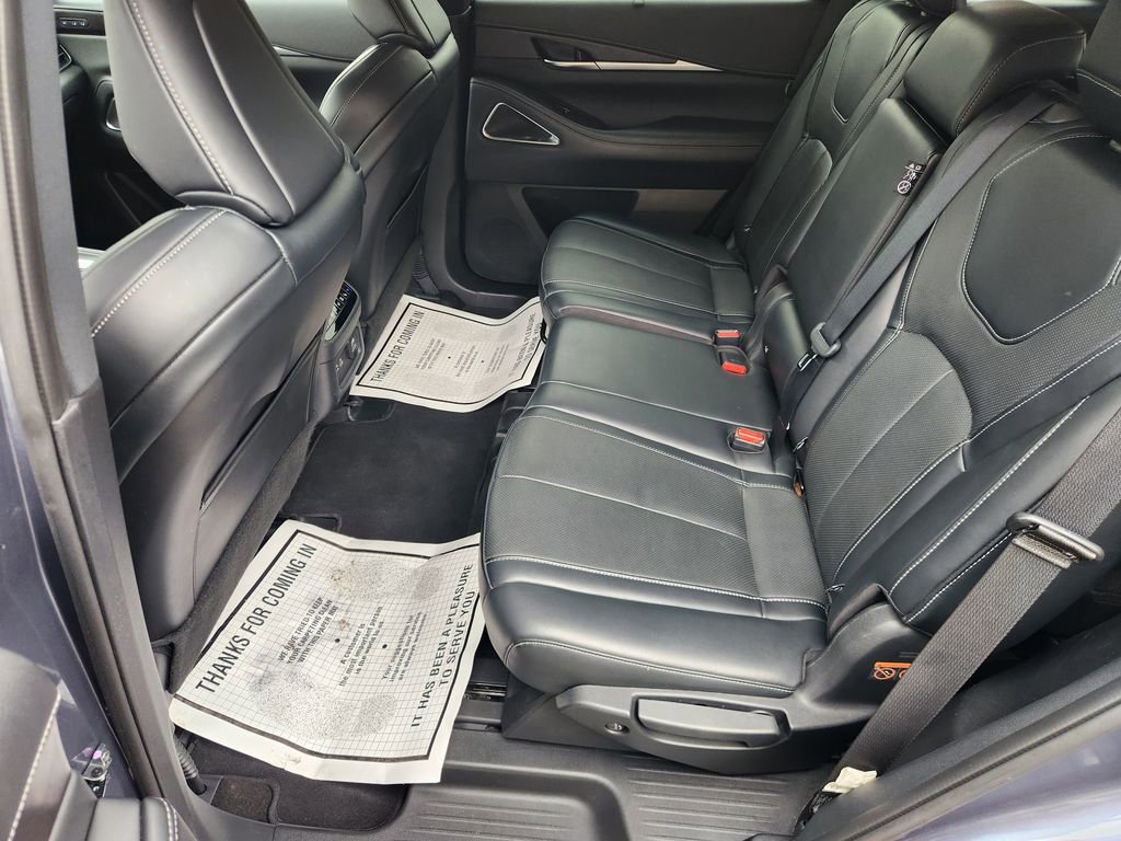 Used 2023 INFINITI QX60 Sensory w/ Vision Package image 11