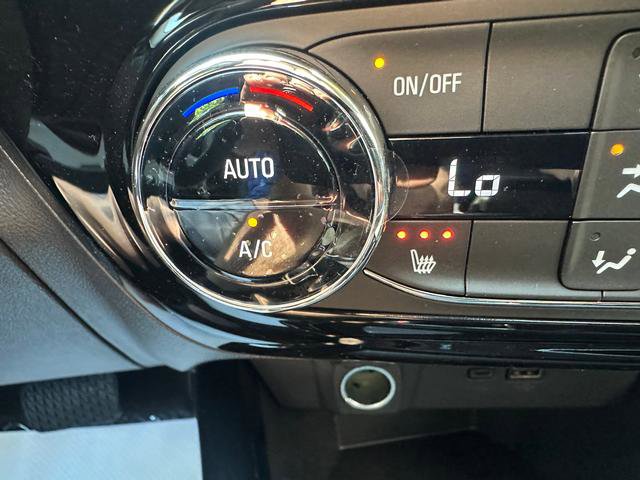 New 2025 Chevrolet Trax LT w/ Driver Confidence Package image 16