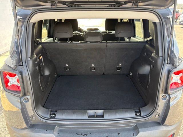 Used 2021 Jeep Renegade Latitude image 30