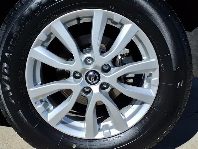 Used 2020 Nissan Rogue SV AWD/4WD image 13