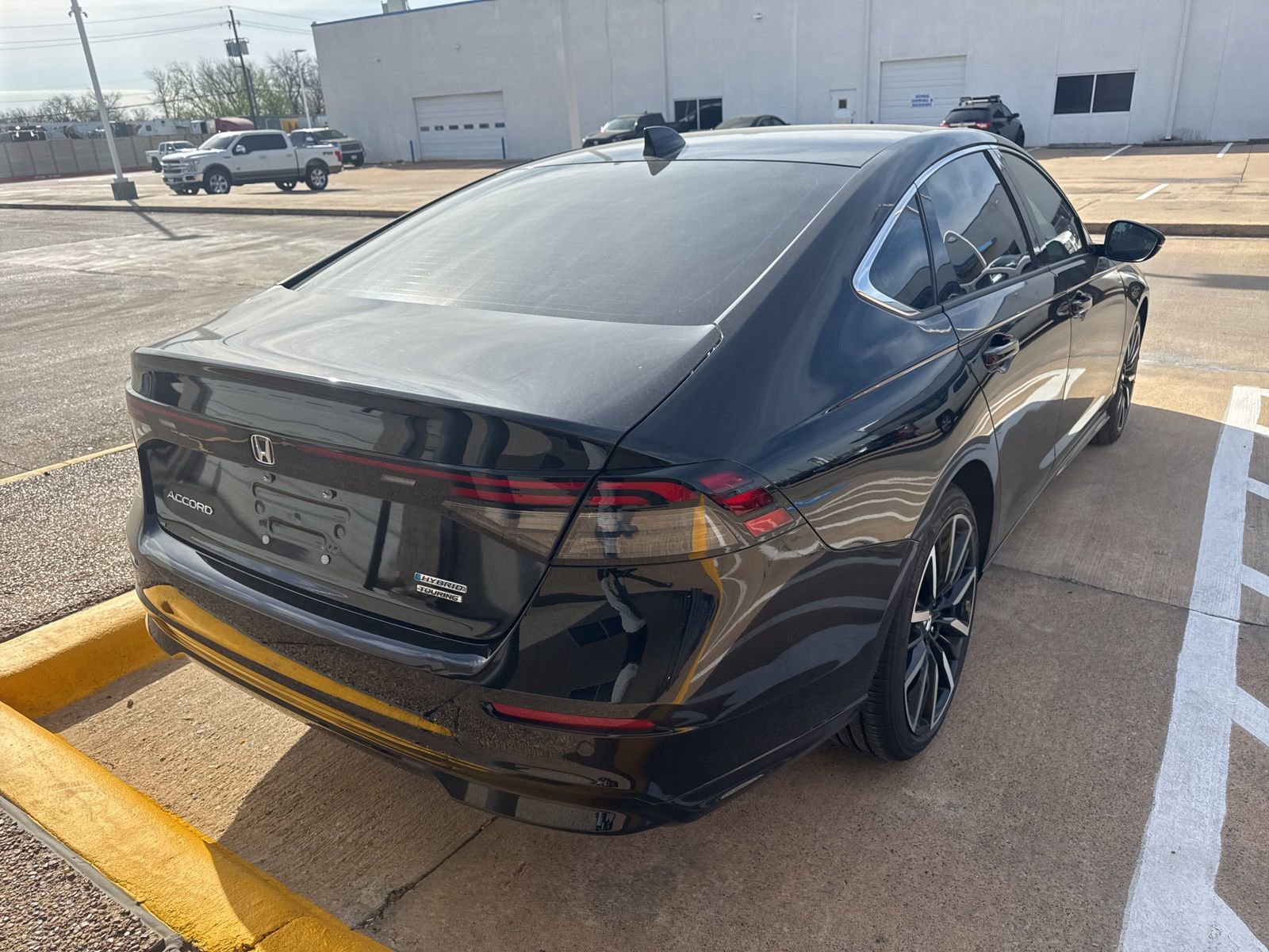Used 2025 Honda Accord Touring image 7