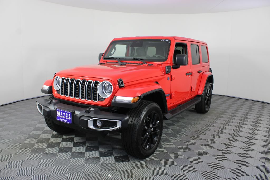 Used 2025 Jeep Wrangler Unlimited Sahara AWD/4WD image 20