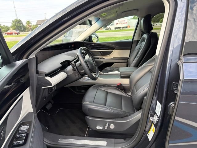 Certified 2024 Lincoln Nautilus Premier AWD/4WD image 10
