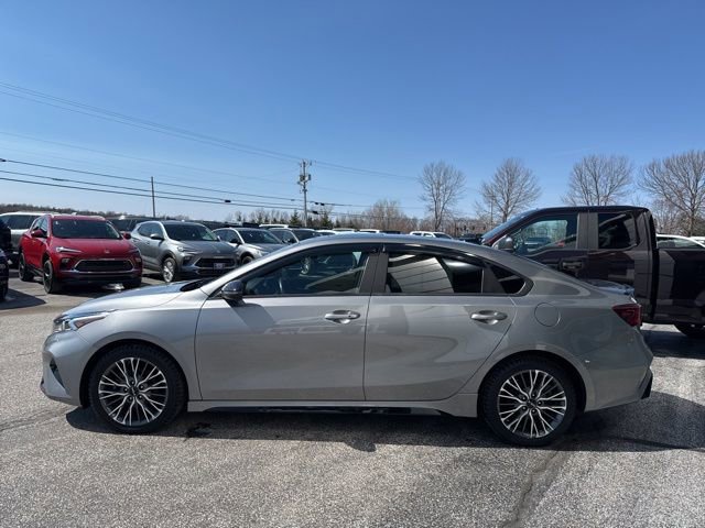 Used 2024 Kia Forte GT-Line w/ GT-Line Premium Package image 4