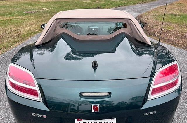 Used 2008 Saturn Sky Red Line RWD image 3