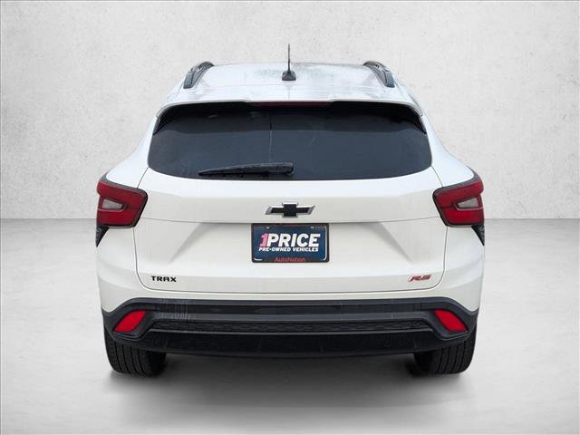 Used 2024 Chevrolet Trax RS image 7