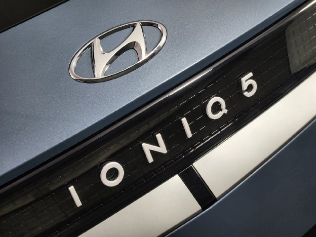 Certified 2024 Hyundai Ioniq 5 SEL AWD/4WD image 9