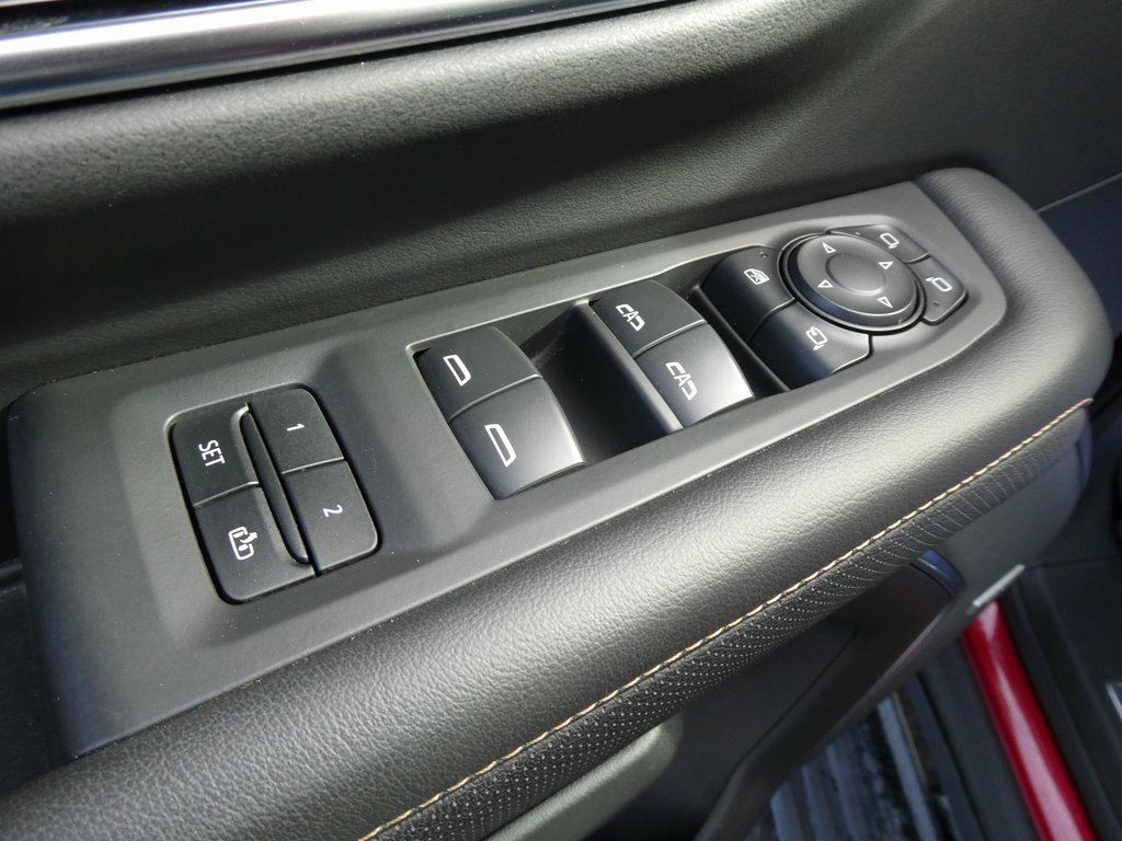 Used 2021 GMC Yukon AT4 w/ AT4 Premium Plus Package image 30