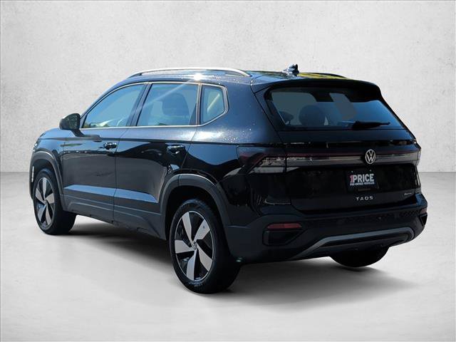 Used 2025 Volkswagen Taos S AWD/4WD image 7
