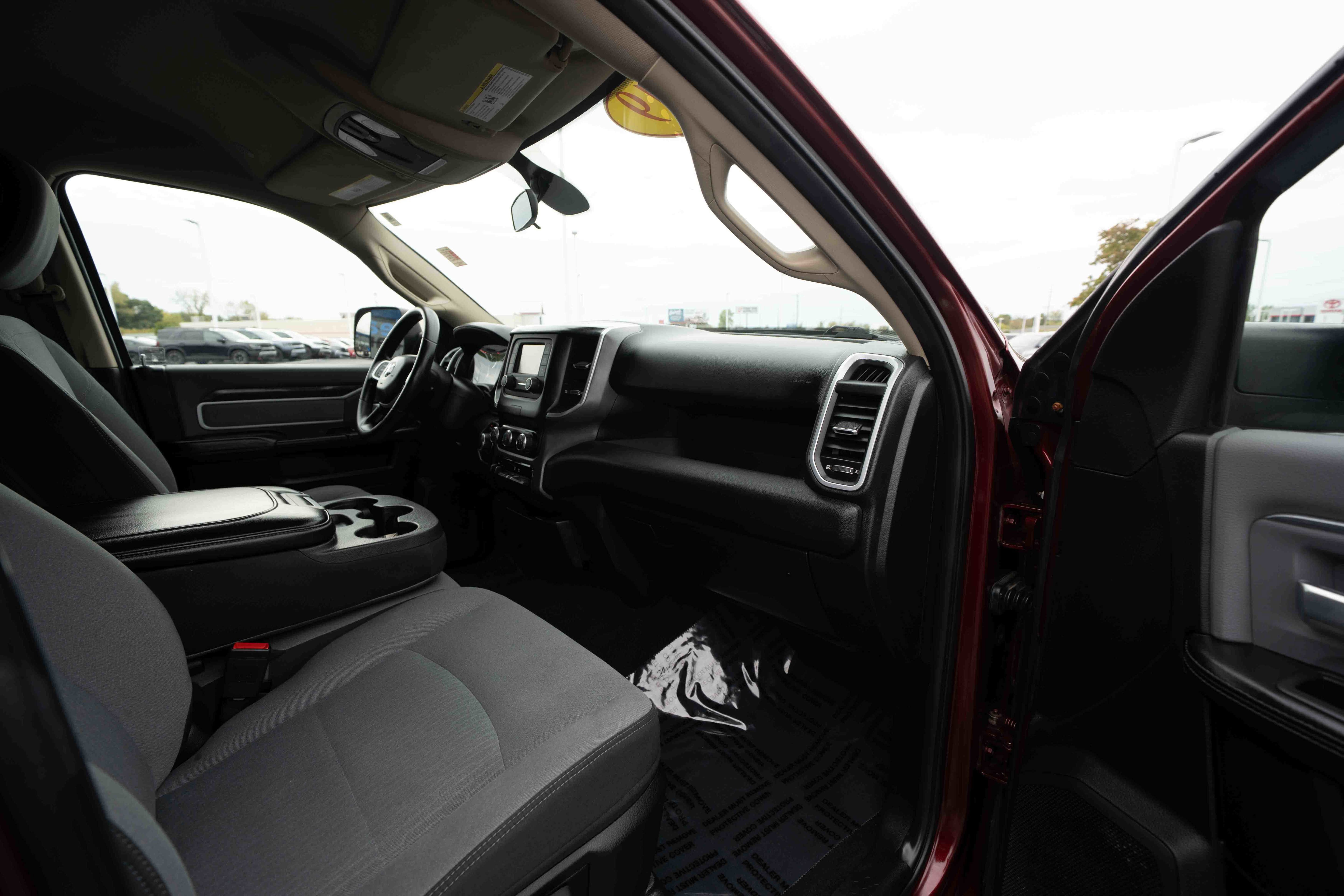 Used 2019 RAM 2500 Big Horn image 24