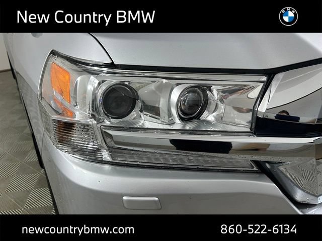 Used 2016 Toyota Land Cruiser AWD/4WD image 29