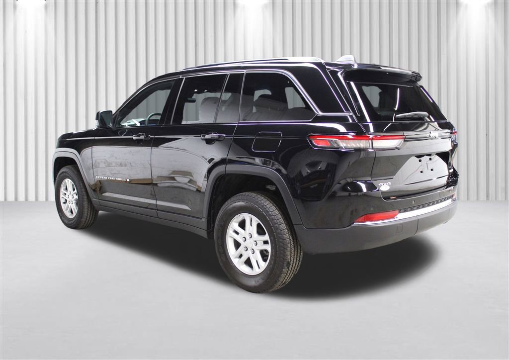 New 2025 Jeep Grand Cherokee Laredo w/ Luxury Tech Group I image 5