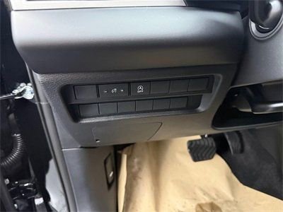 New 2026 Mitsubishi Outlander ES image 28