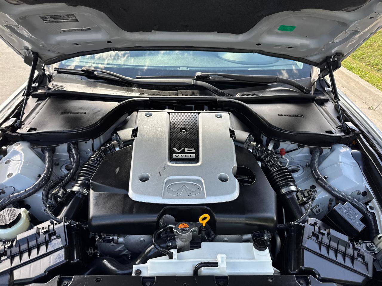 Used 2015 INFINITI Q60 Journey RWD image 6