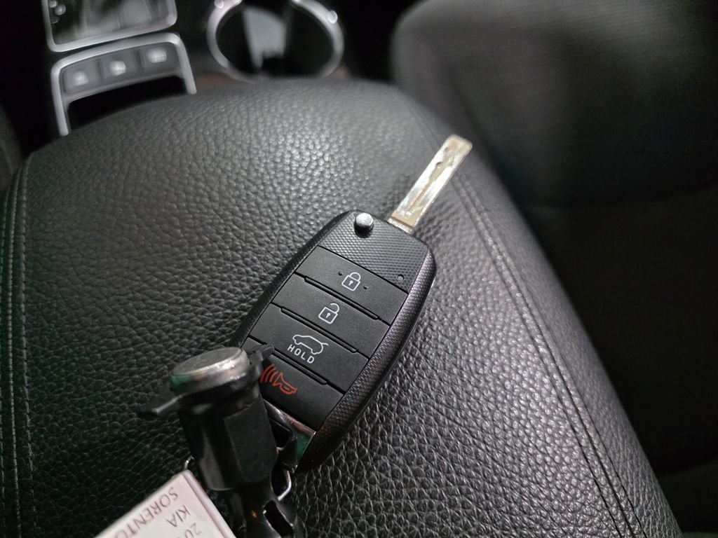Used 2014 Kia Sorento LX w/ LX V6 Convenience Package AWD/4WD image 23