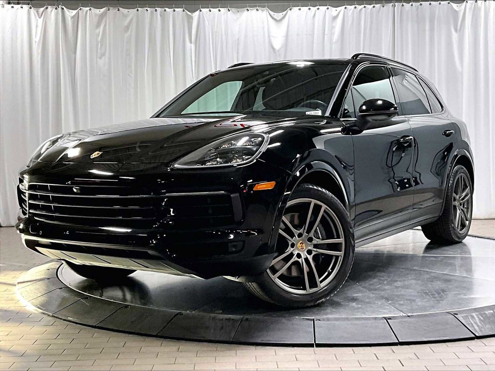 Used 2022 Porsche Cayenne image 1
