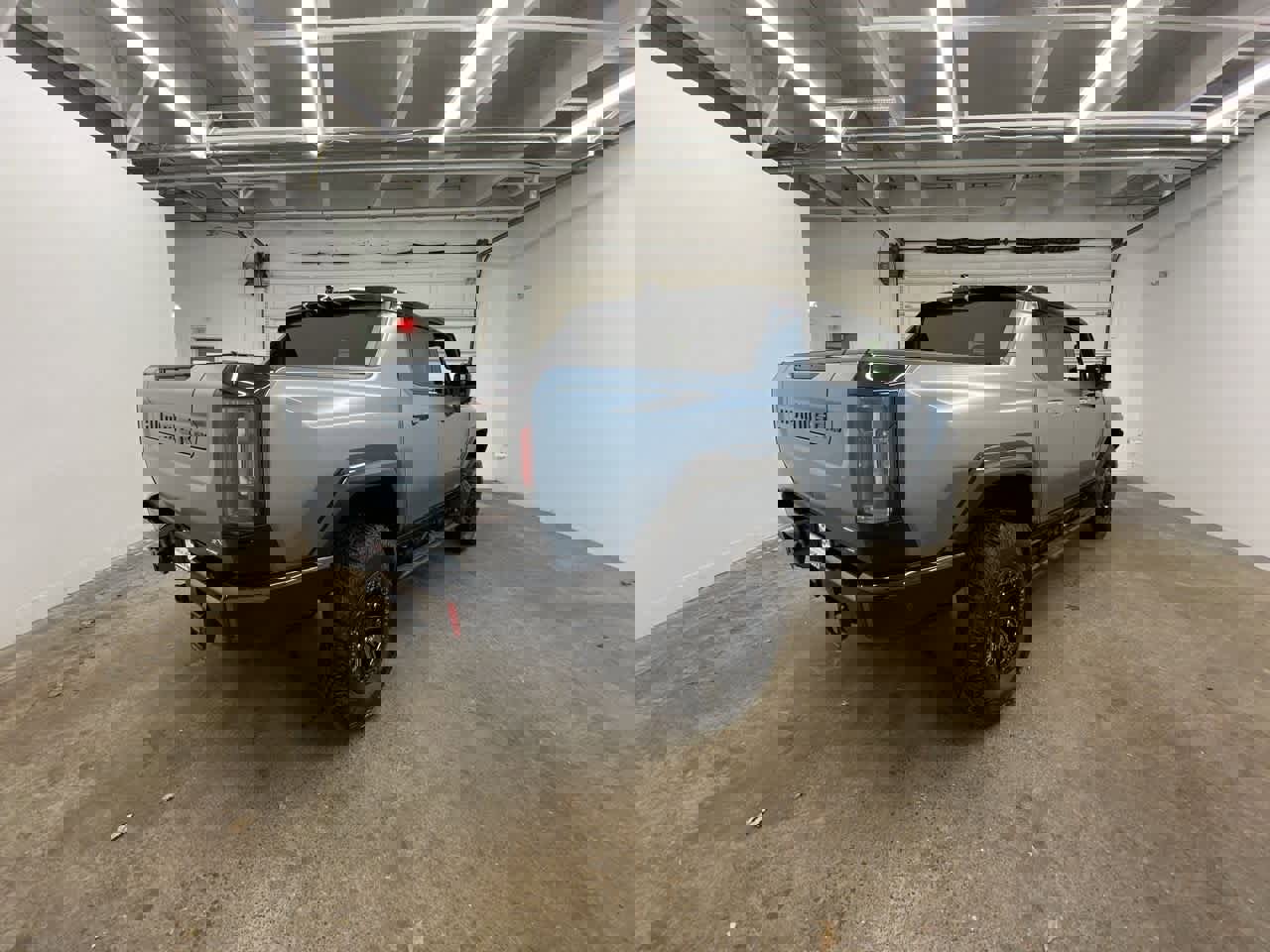 Used 2024 GMC Hummer EV 3X w/ Omega Edition image 6