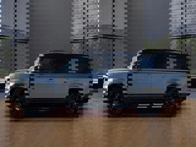 Used 2023 Land Rover Defender 130 X-Dynamic SE image 2