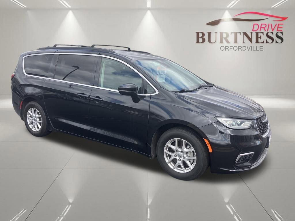Used 2022 Chrysler Pacifica Touring-L FWD image 8