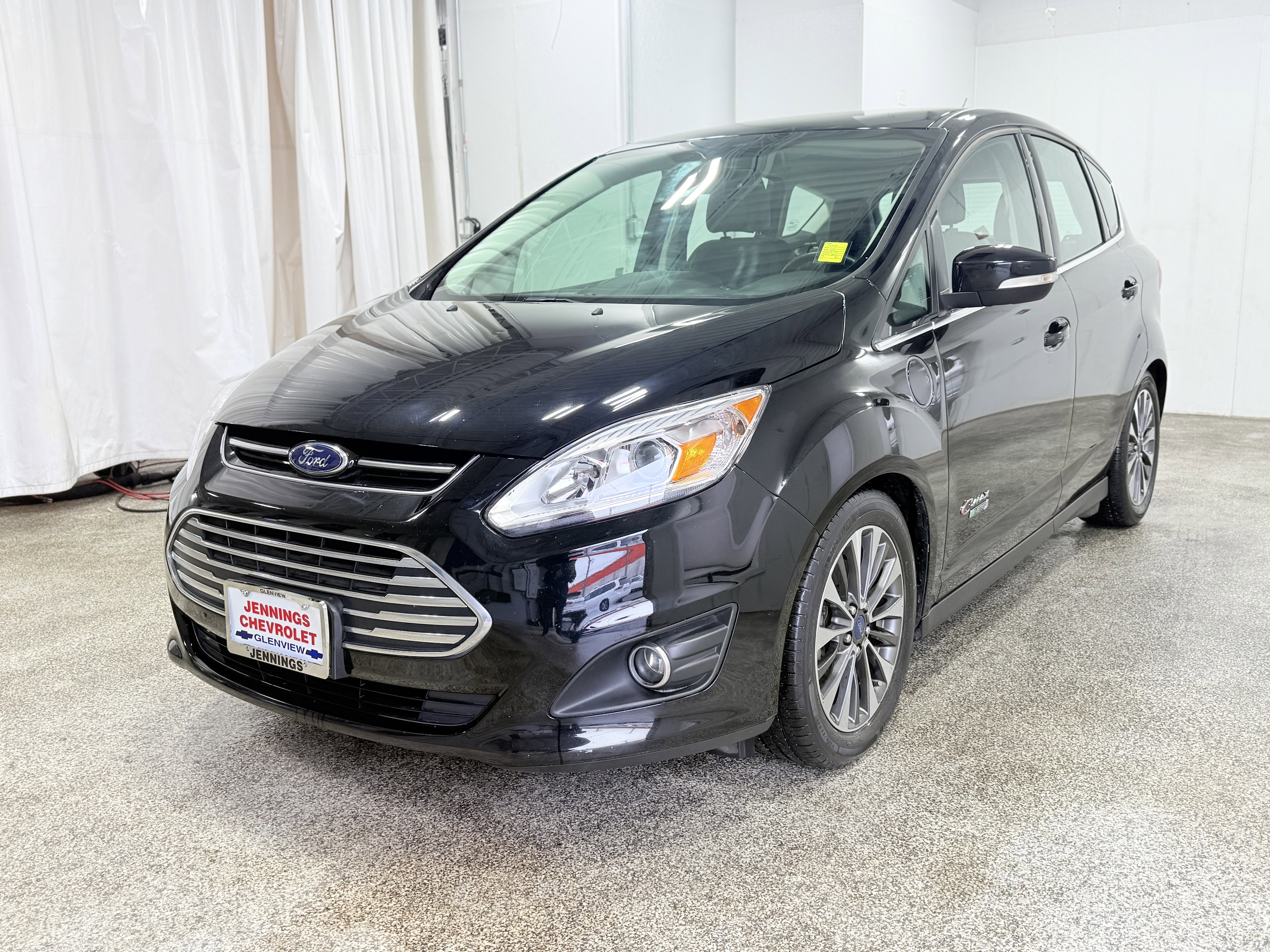 Used 2017 Ford C-MAX Energi Titanium image 3