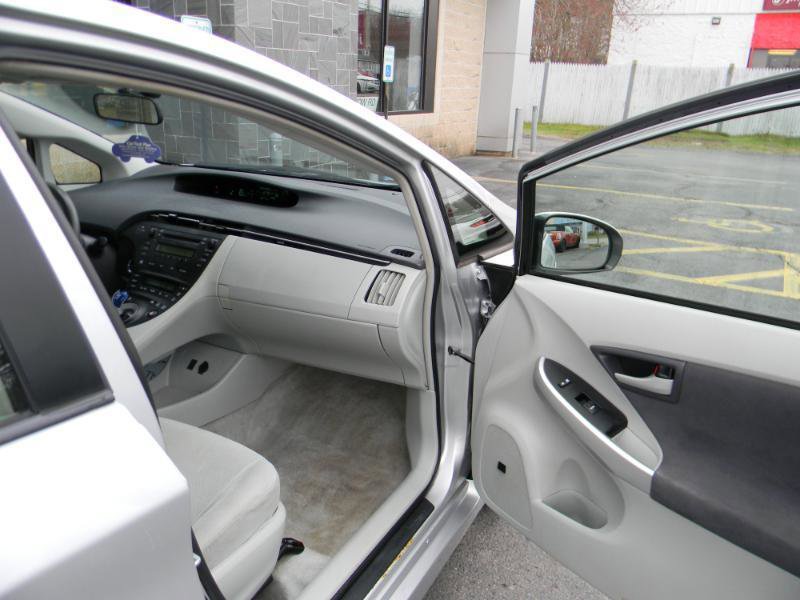 Used 2010 Toyota Prius Five FWD image 20