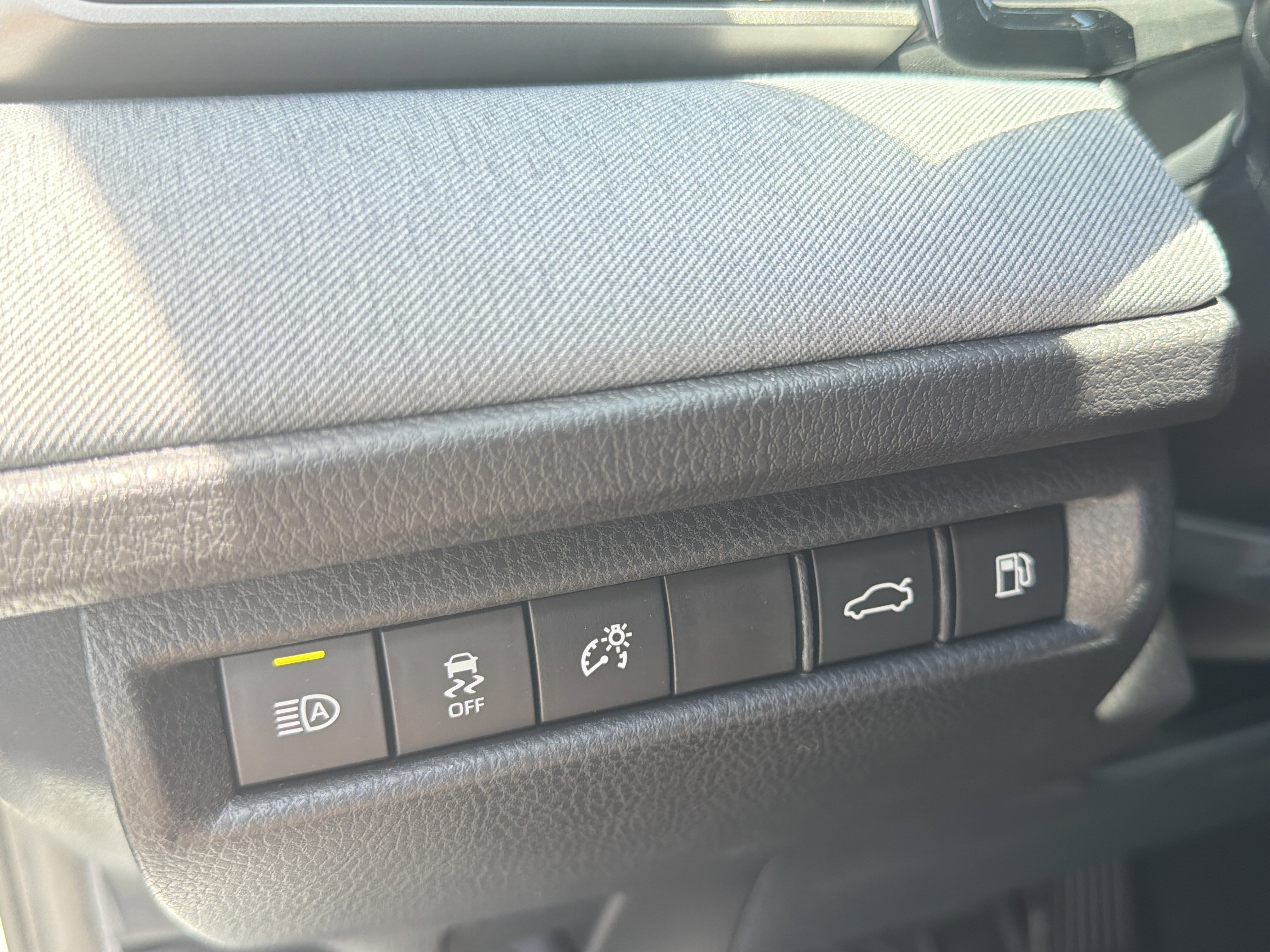 New 2026 Toyota Camry LE AWD/4WD image 29