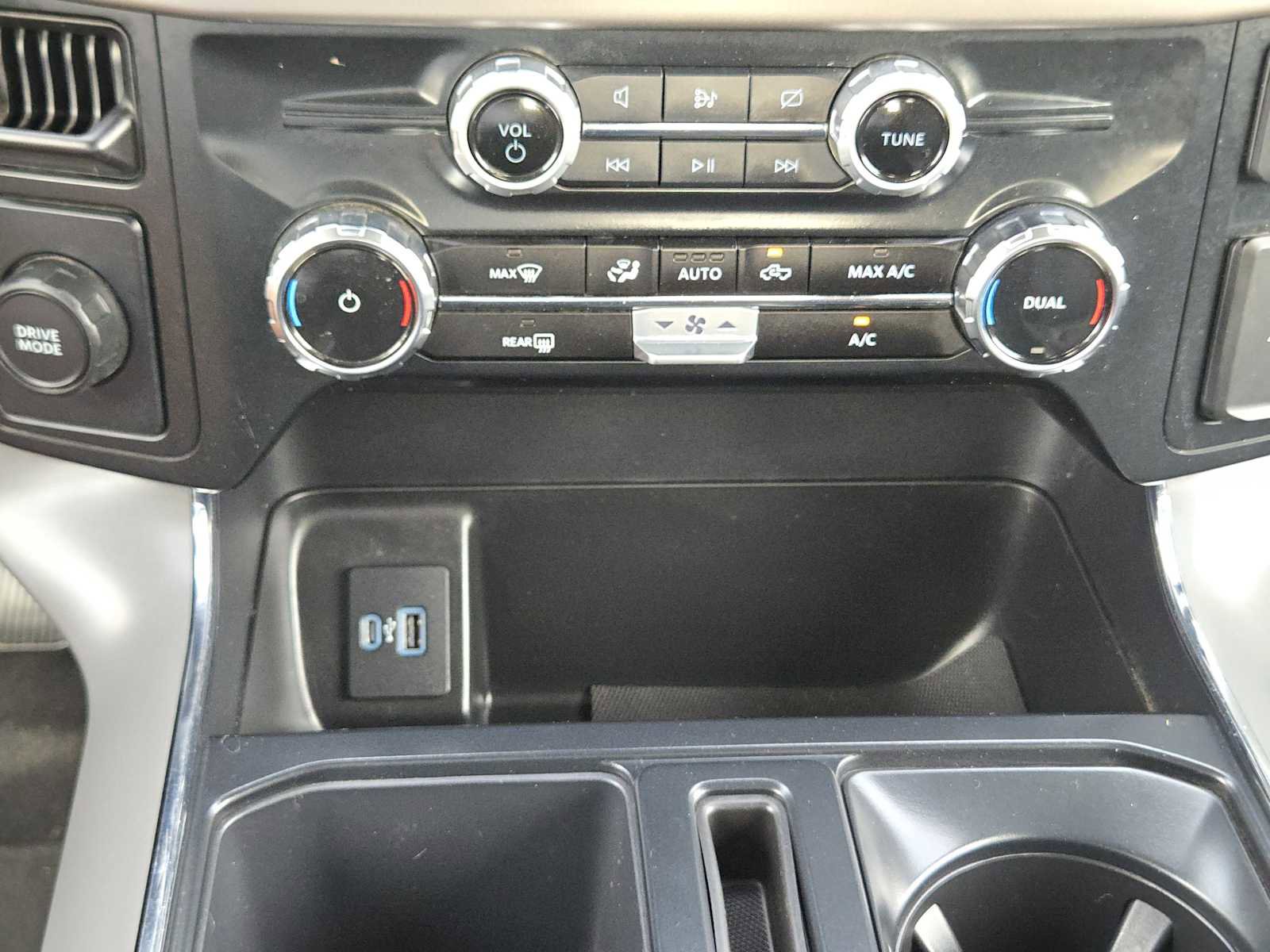 Used 2024 Ford F150 XLT w/ Mobile Office Package RWD image 20