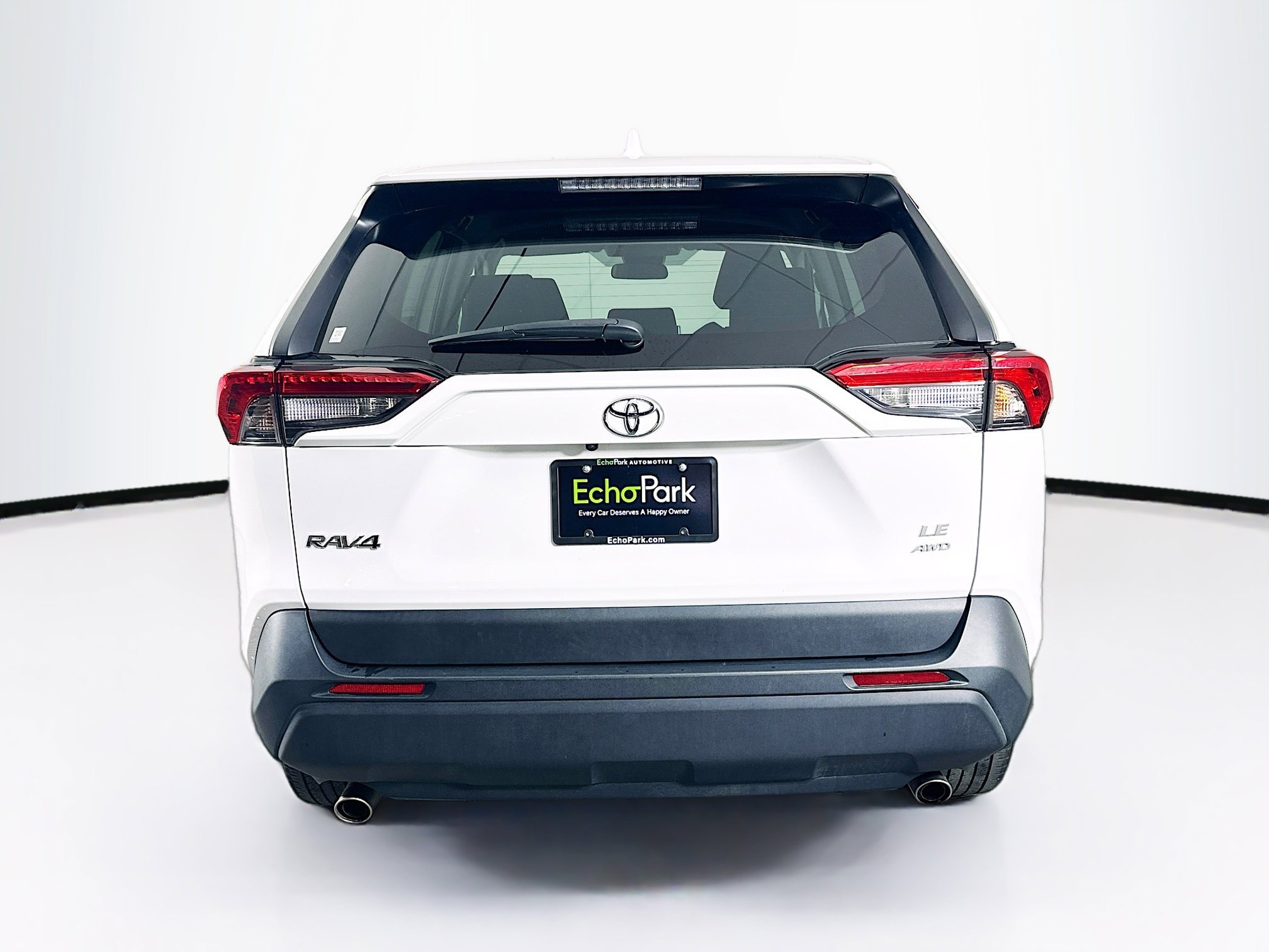 Used 2024 Toyota RAV4 LE image 7