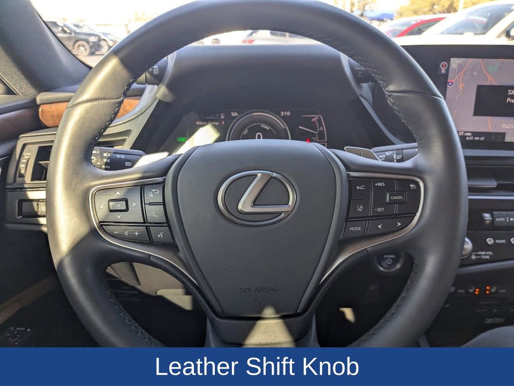 Used 2022 Lexus ES 300h w/ Premium Package image 28