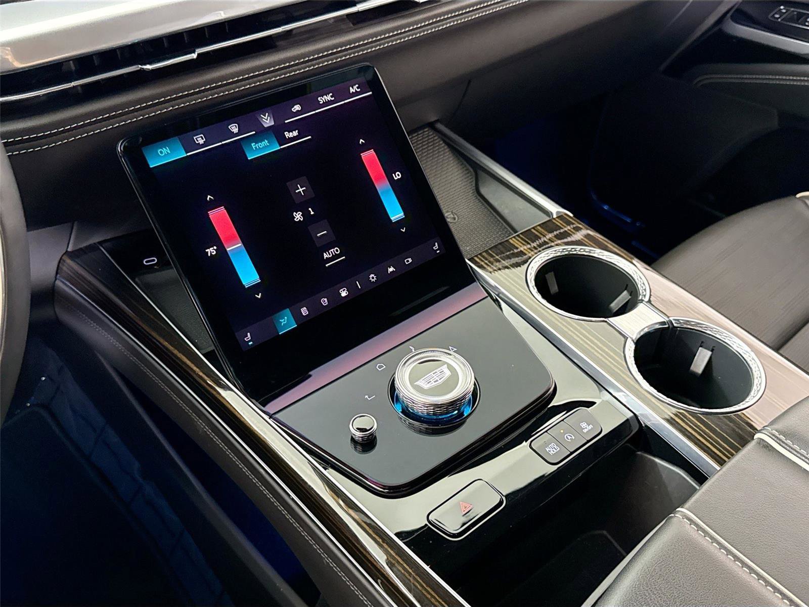 Used 2025 Cadillac Escalade ESV Premium Luxury image 21