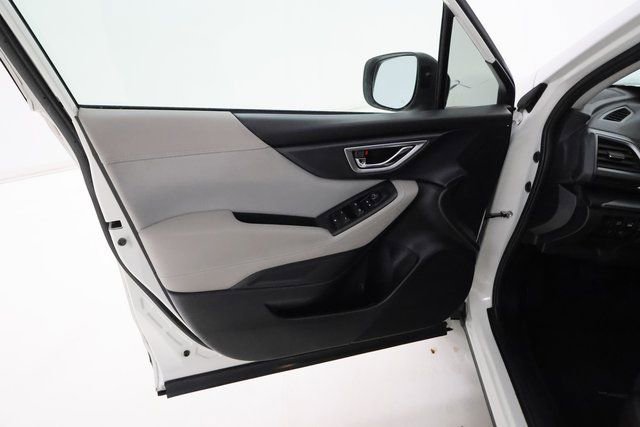 Used 2022 Subaru Forester Premium image 8