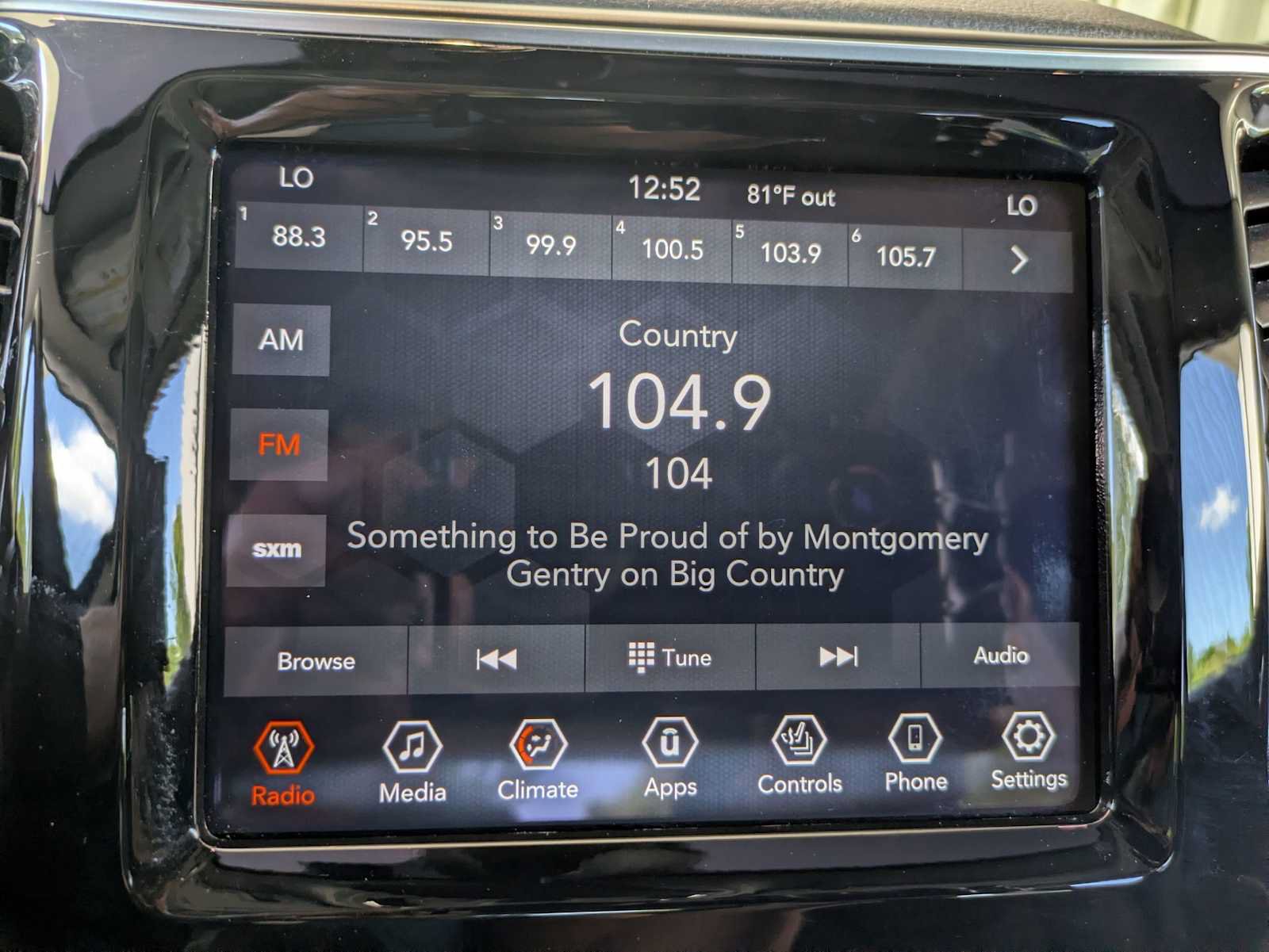 Used 2021 Jeep Cherokee Limited AWD/4WD image 11