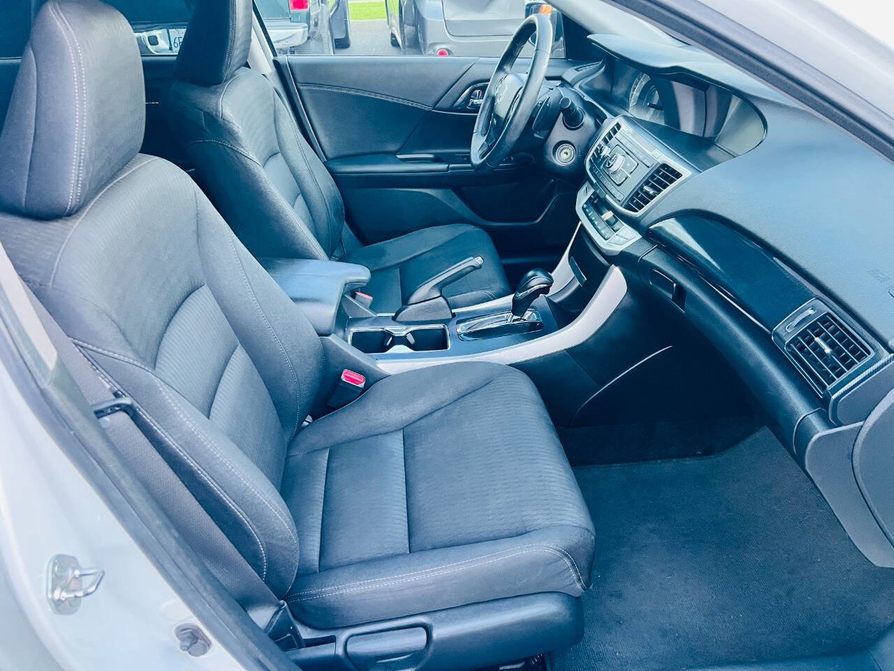 Used 2013 Honda Accord Sport image 16