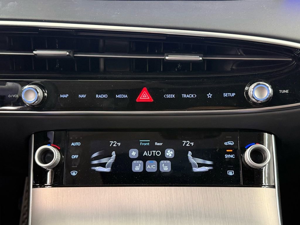 Used 2026 Genesis GV70 2.5T Select image 30