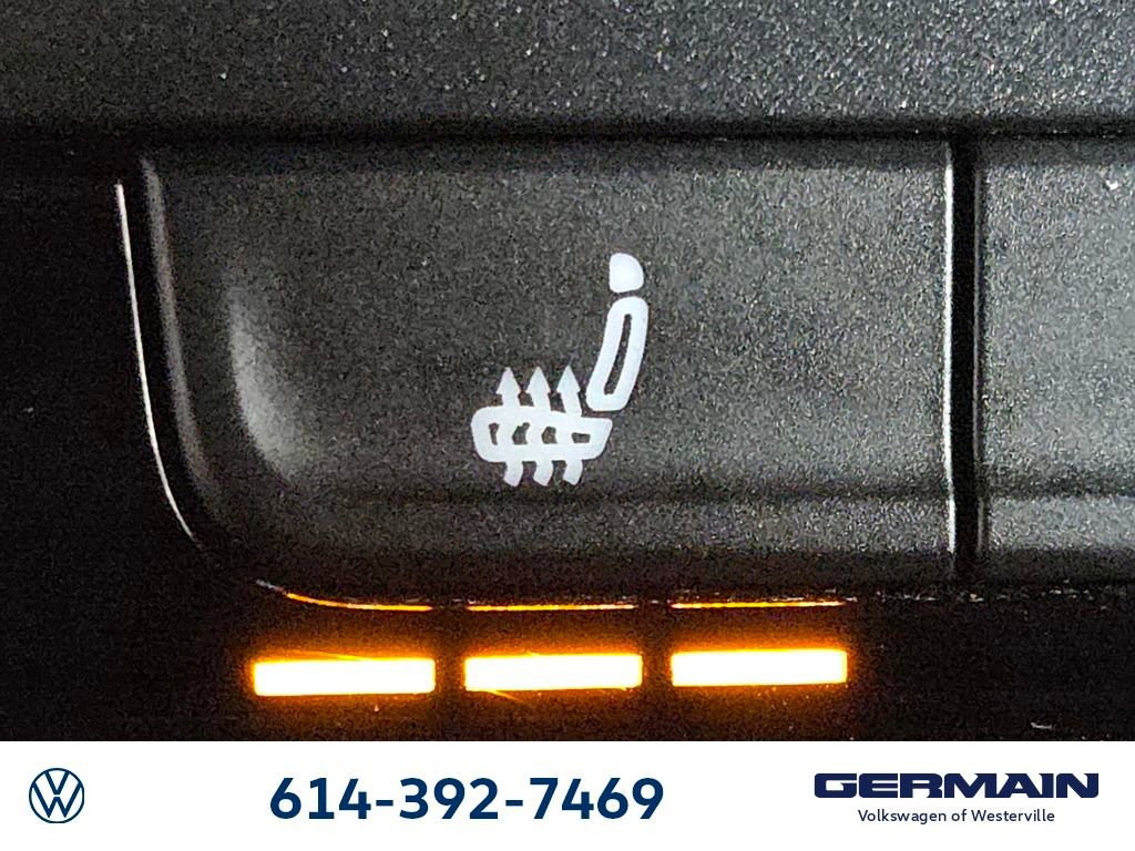 Used 2018 Volkswagen Tiguan SE w/ Panoramic Sunroof Package image 33