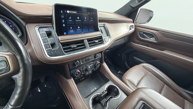 Used 2023 Chevrolet Suburban High Country w/ Advanced Technology Package AWD/4WD image 18