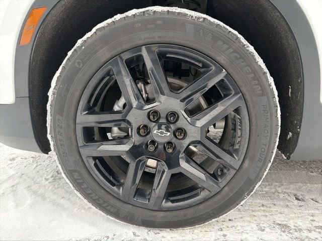 Certified 2023 Chevrolet Blazer LT w/ LPO, Black Grille Bar Package image 9