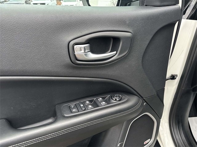 Used 2019 Jeep Compass High Altitude image 16