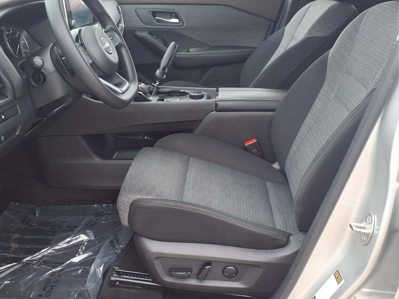 Used 2023 Nissan Rogue SV AWD/4WD image 13