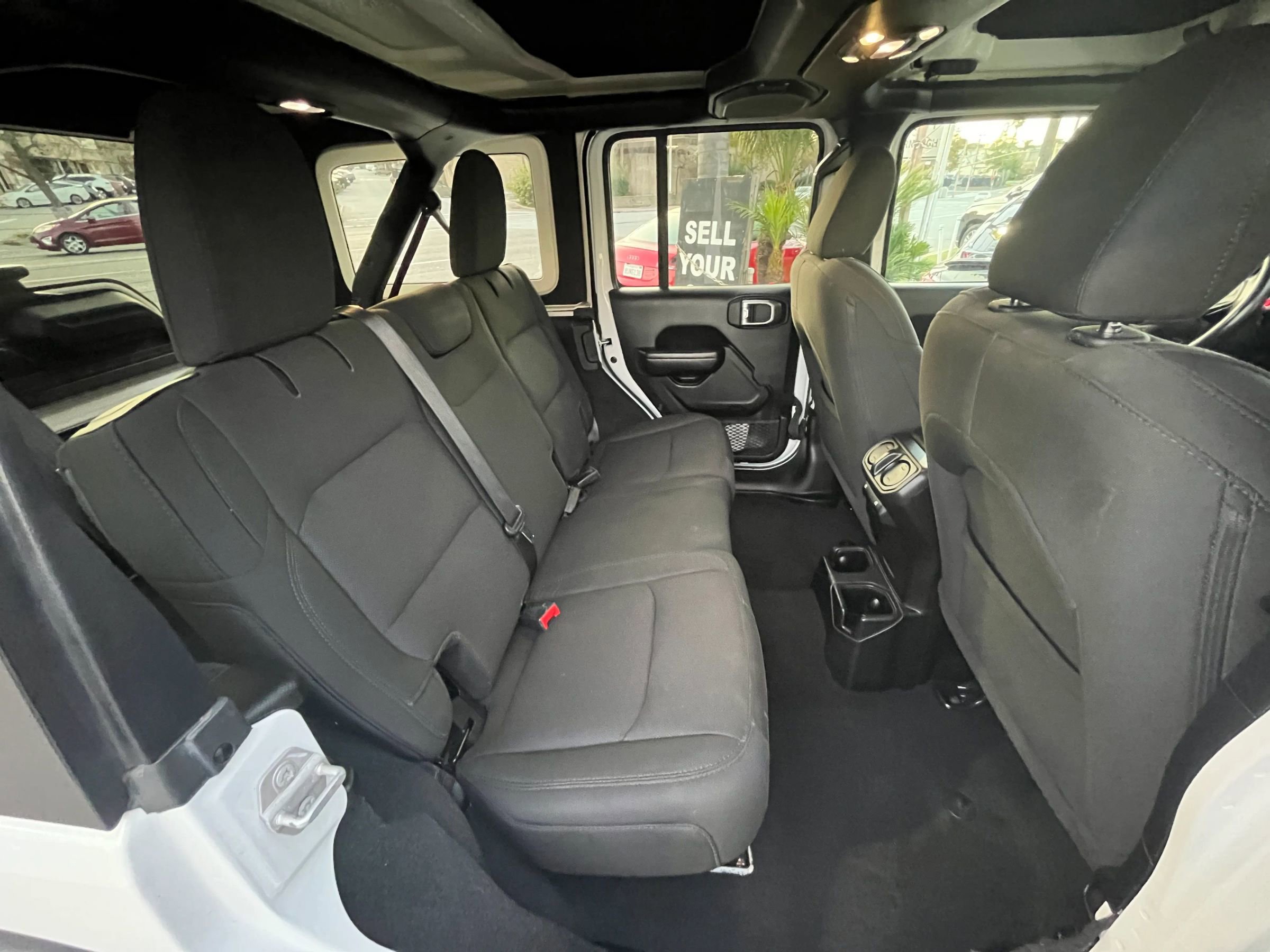 Used 2020 Jeep Wrangler Unlimited Sport image 11