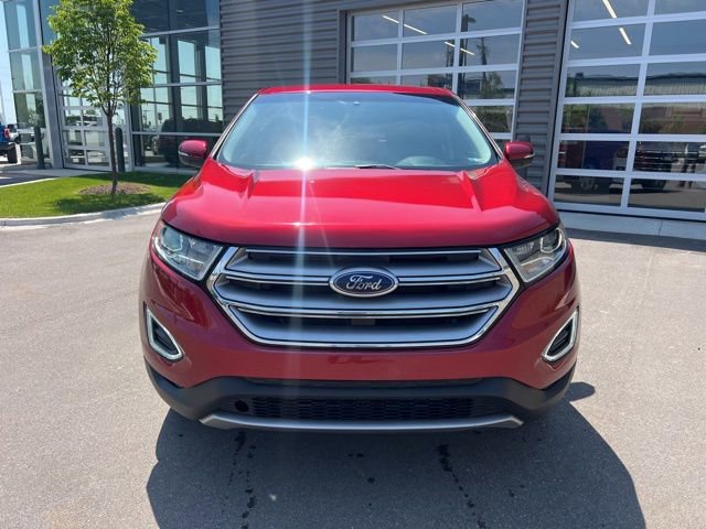 Used 2017 Ford Edge Titanium w/ Technology Package AWD/4WD image 2