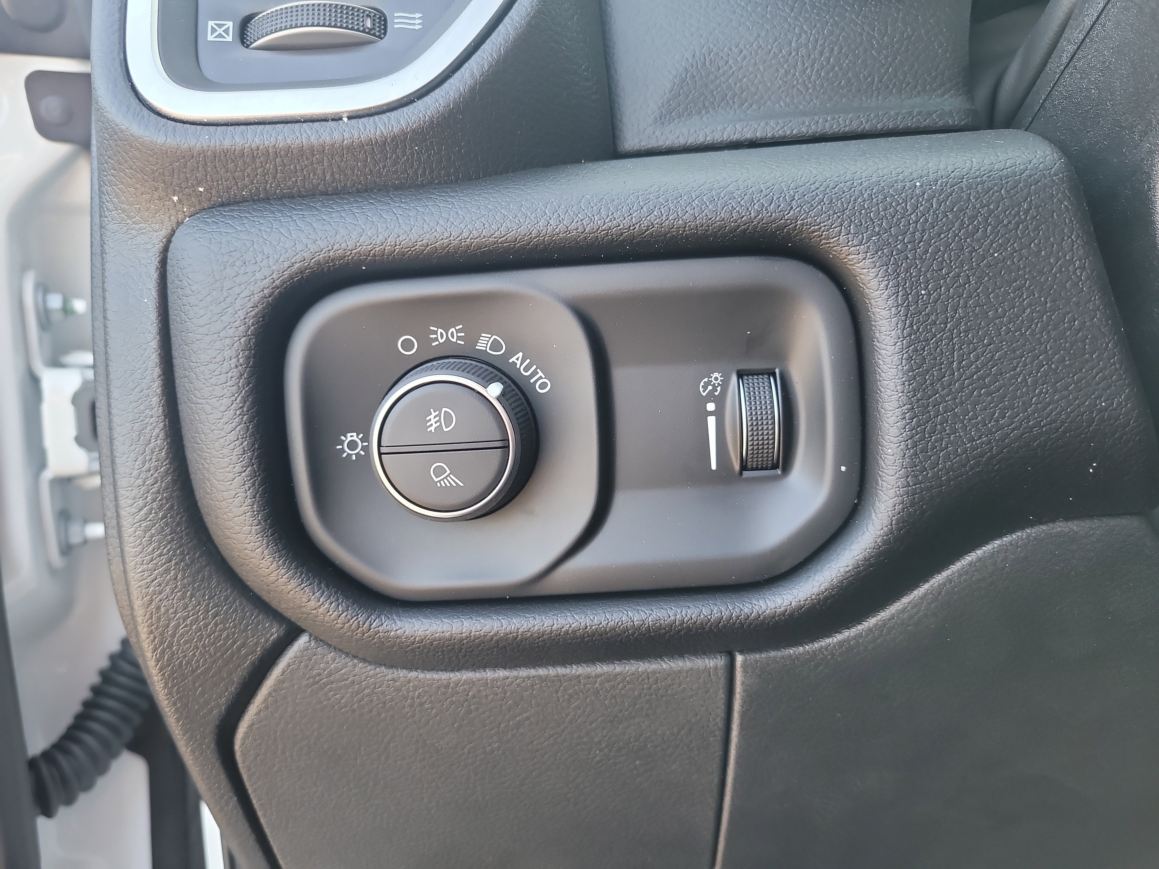 New 2026 RAM 3500 Big Horn AWD/4WD image 22
