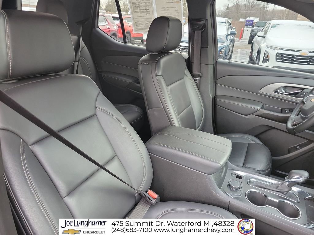 Used 2023 Chevrolet Traverse LT w/ LPO, Floor Liner Package image 28